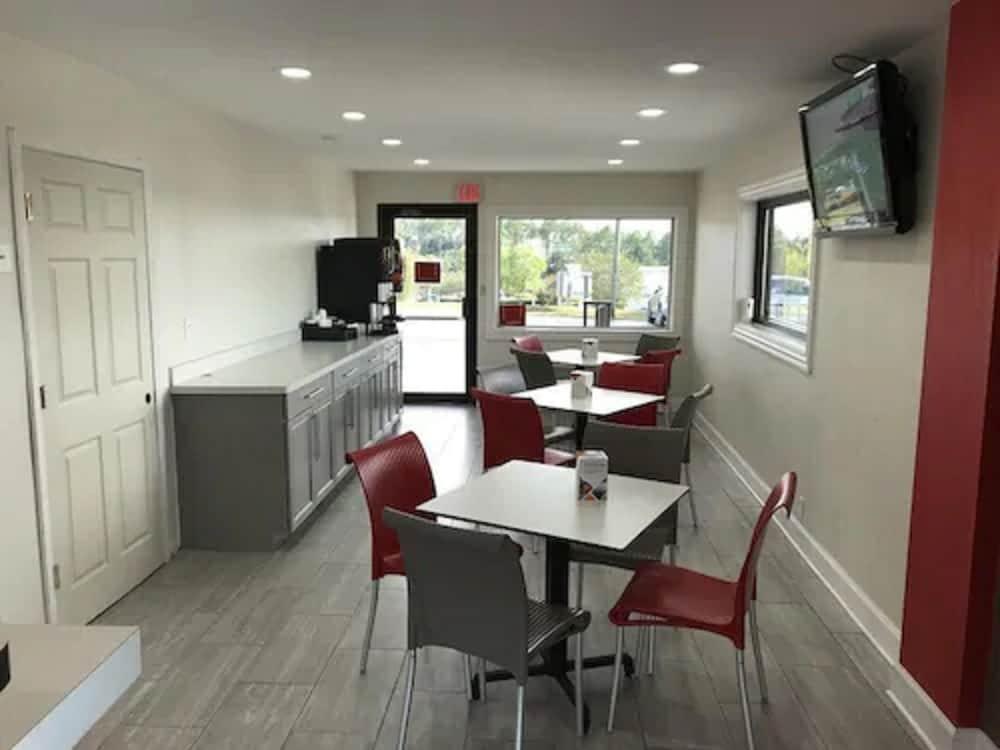 קרסטוויו Econo Lodge מראה חיצוני תמונה