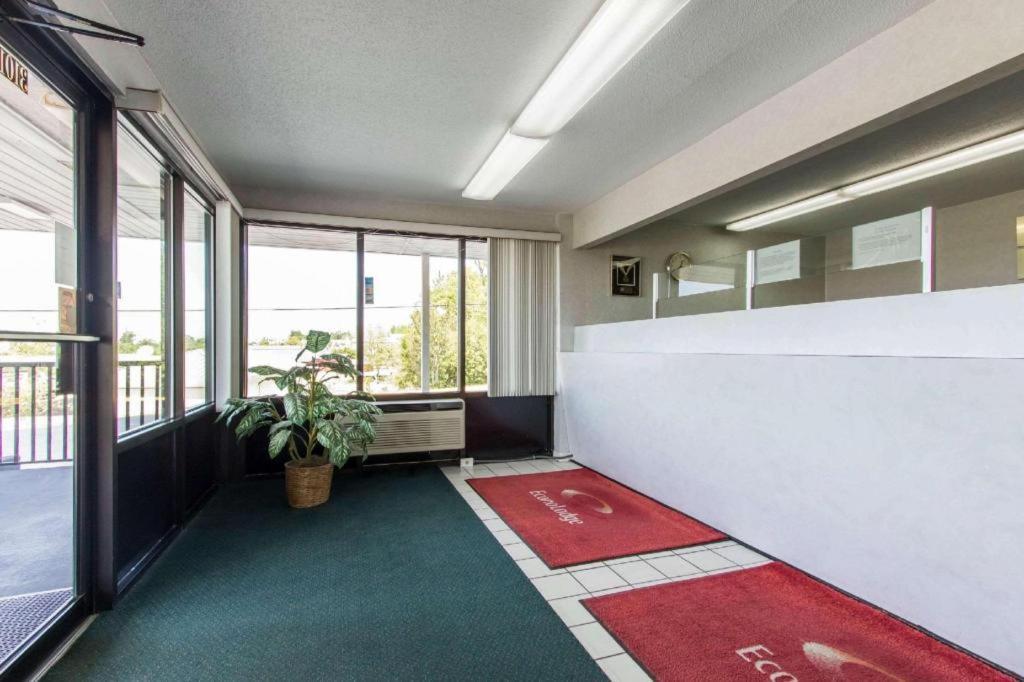 קרסטוויו Econo Lodge מראה חיצוני תמונה